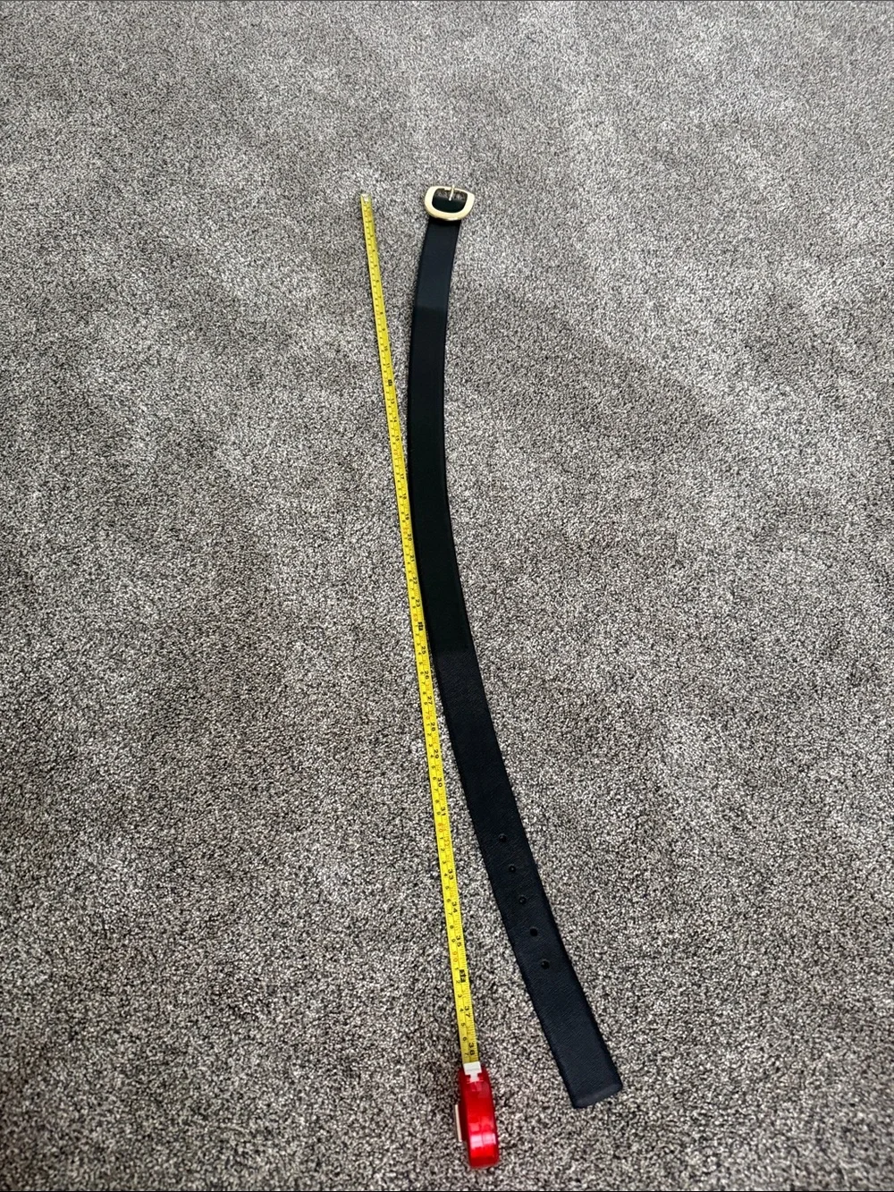 Saks Fifth Avenue Black Genuine Leather Belt Gold Oval Buckle Medium